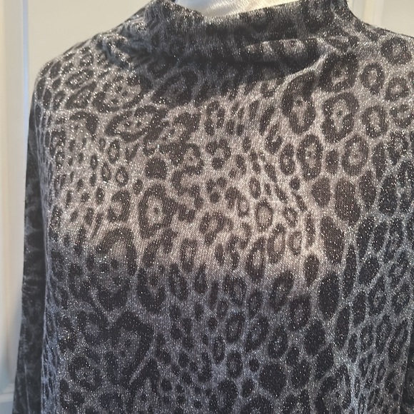 INC International Concept Animal Print Shimmer Mock neck Top sz XL - Picture 2 of 10